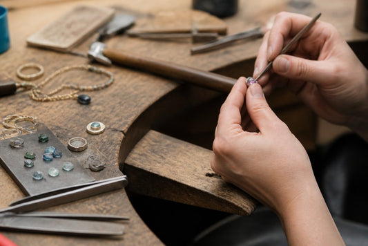 Handcrafted Gemstone Jewellery Gifts: Beyond Mass Production