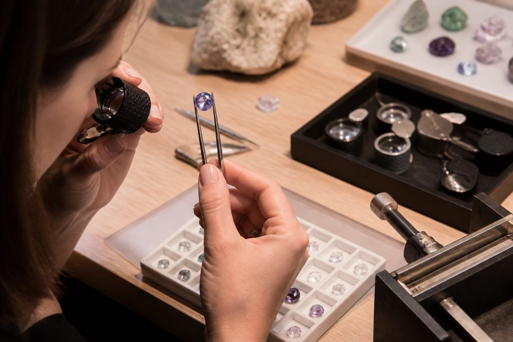 How to Tell if Gemstones Are Authentic